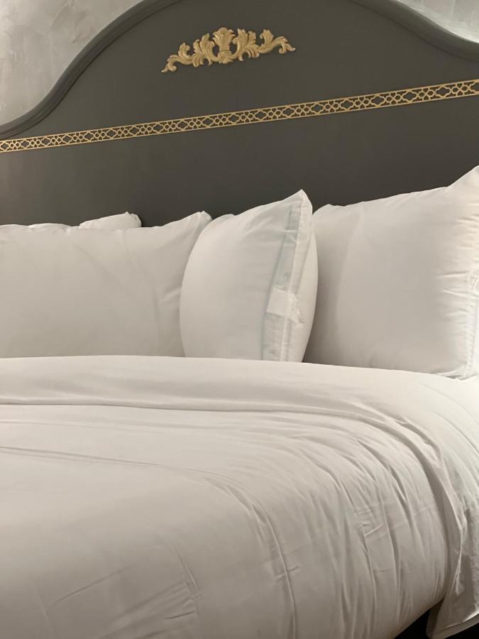 Chateau Suites Нористаун Екстериор снимка
