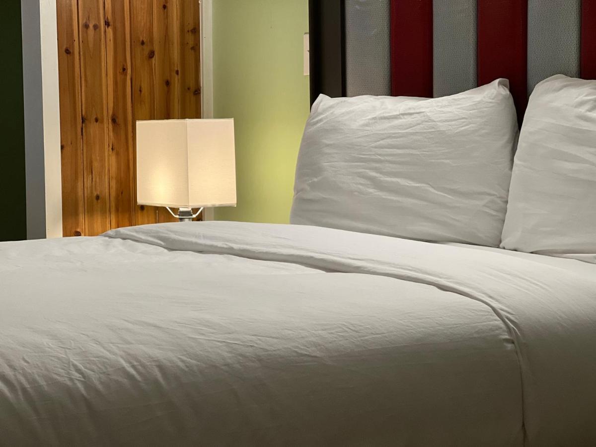Chateau Suites Нористаун Екстериор снимка